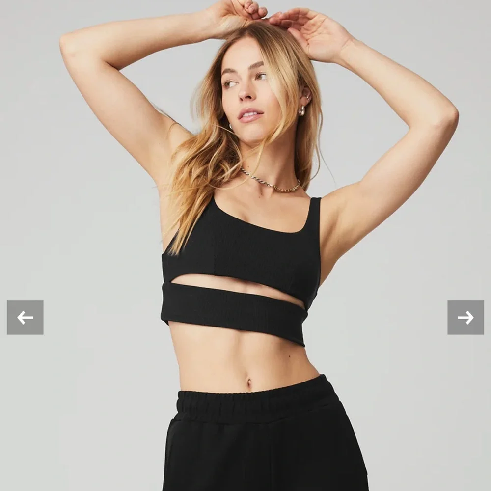 Alo yoga Slit Bra - Picture 4 of 10